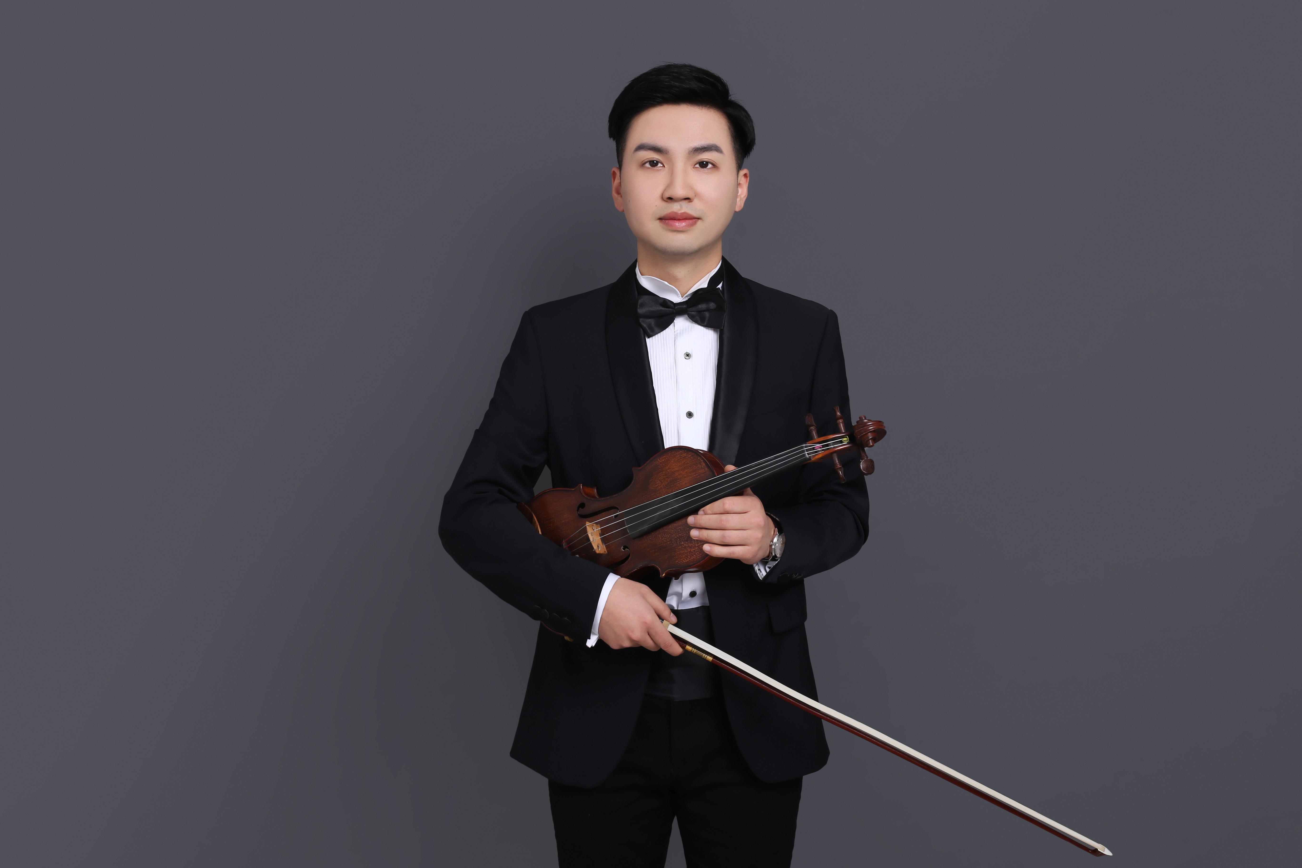 湖北省小提琴学会理事--杨明俊