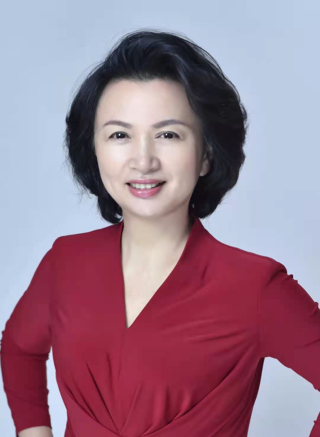 中国海洋大学艺术系系主任,教授,硕士生导师--刘玉霞